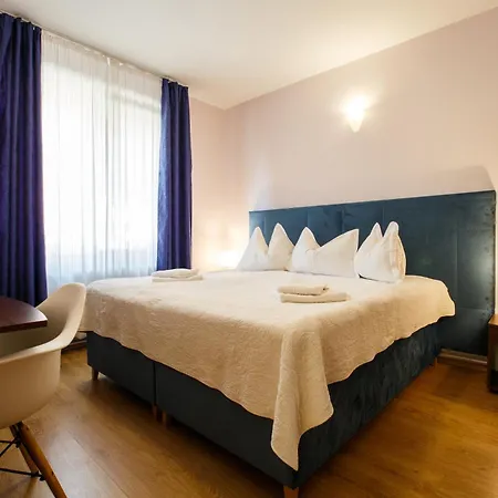 Vila Charming In A Private Mountain