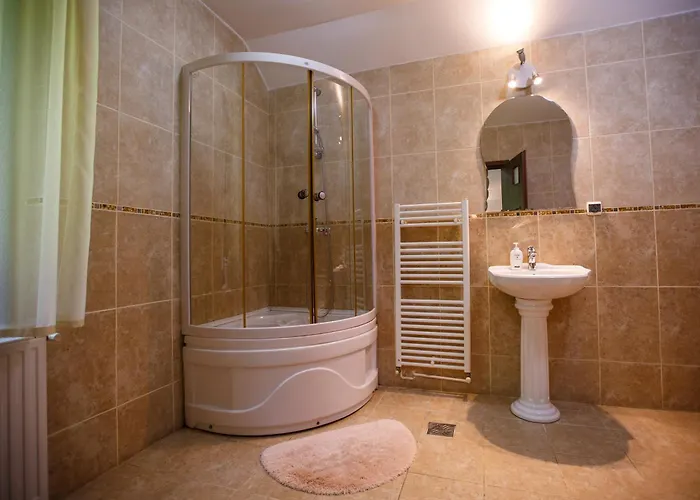 Villa Charming In A Private Mountain Brașov